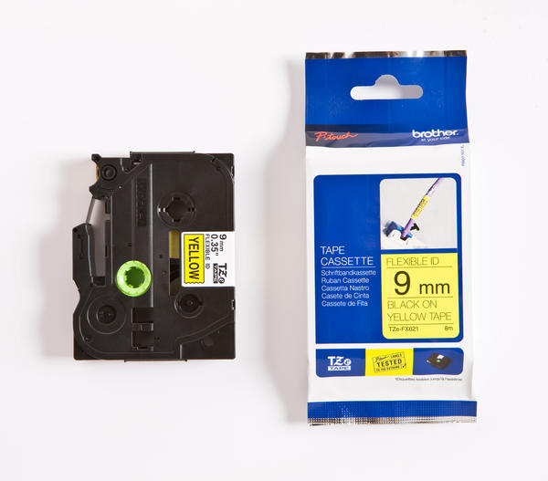 TZe tape 9mmx8m flexible black/yellow